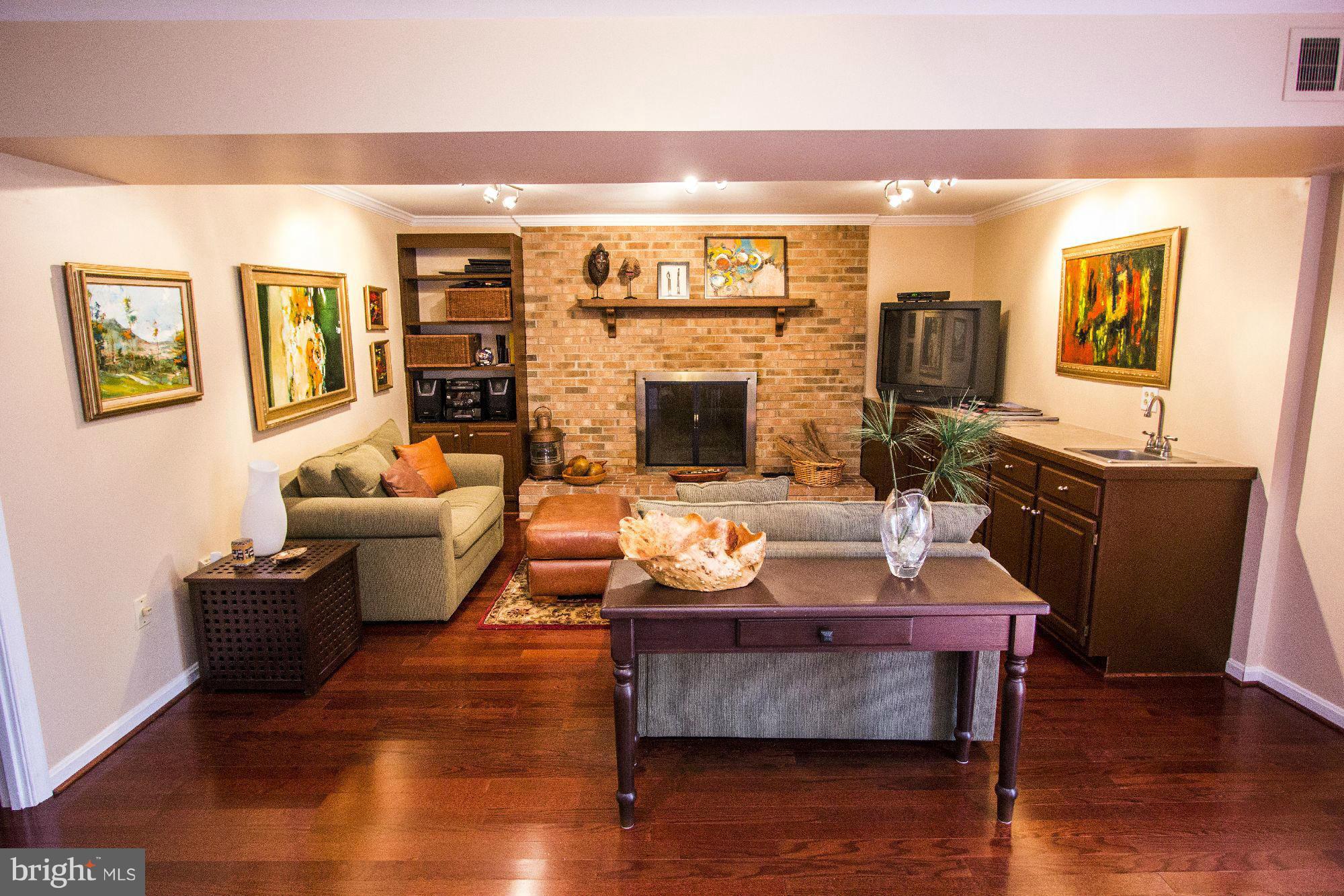 CINNAMON CREEK - Residential