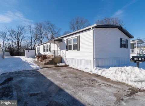 Mobile Home For Sale - 7016 Huber Drive<br/> MORRISVILLE, PA 19067