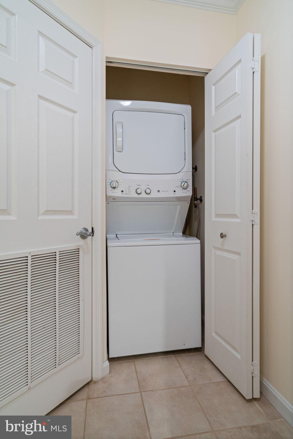 NORTHAMPTON PLACE - Residential Lease