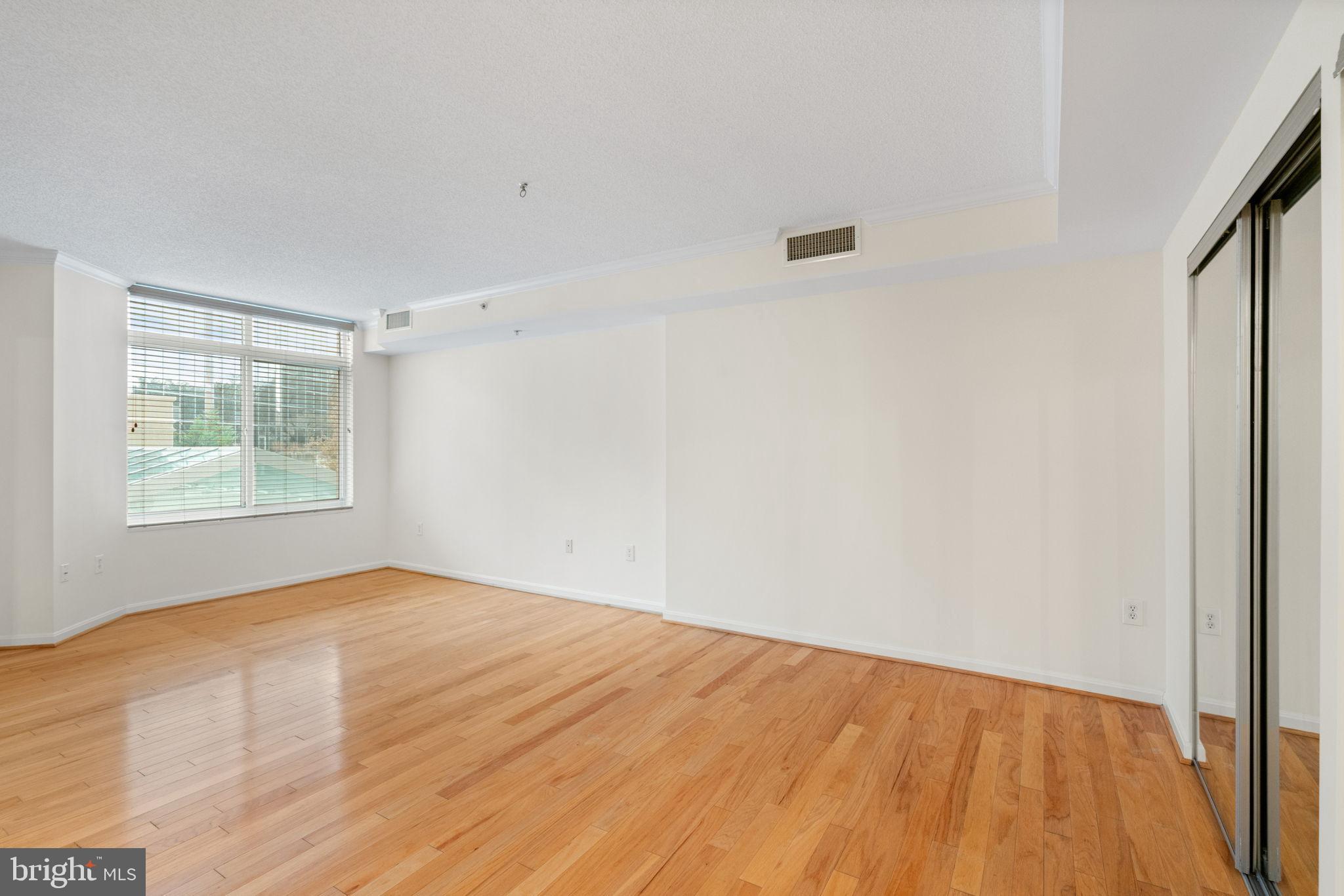 NORTHAMPTON PLACE - Residential Lease