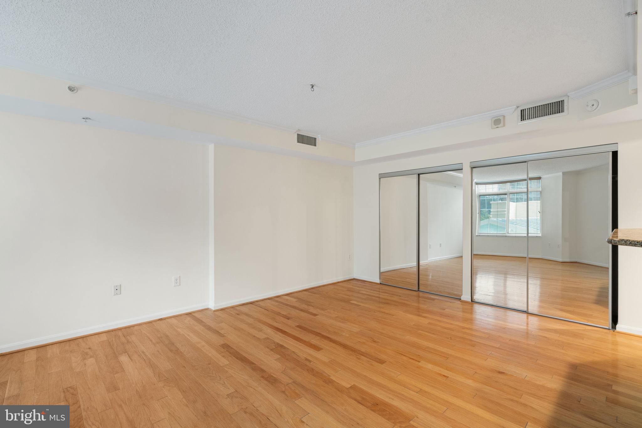 NORTHAMPTON PLACE - Residential Lease