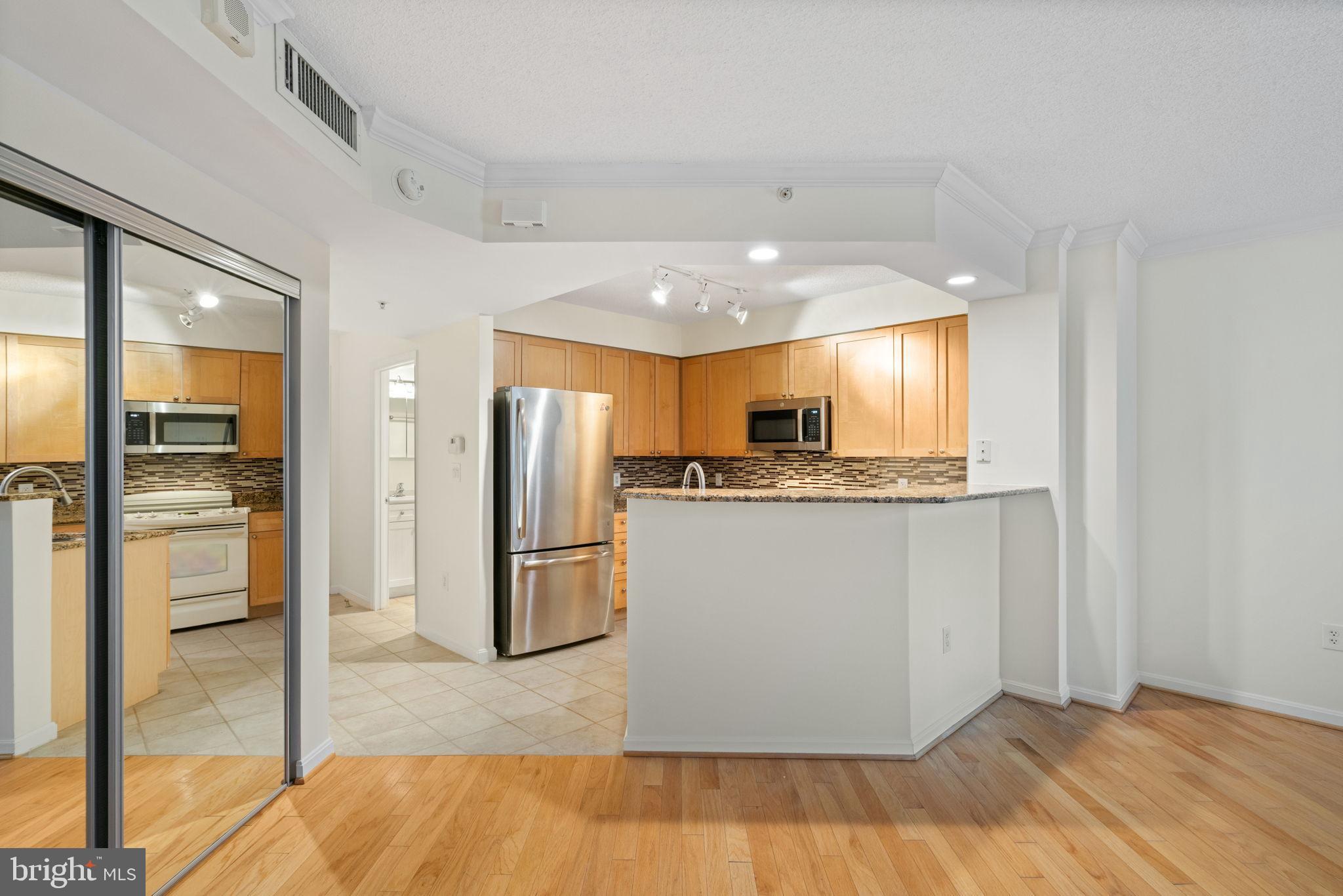 NORTHAMPTON PLACE - Residential Lease