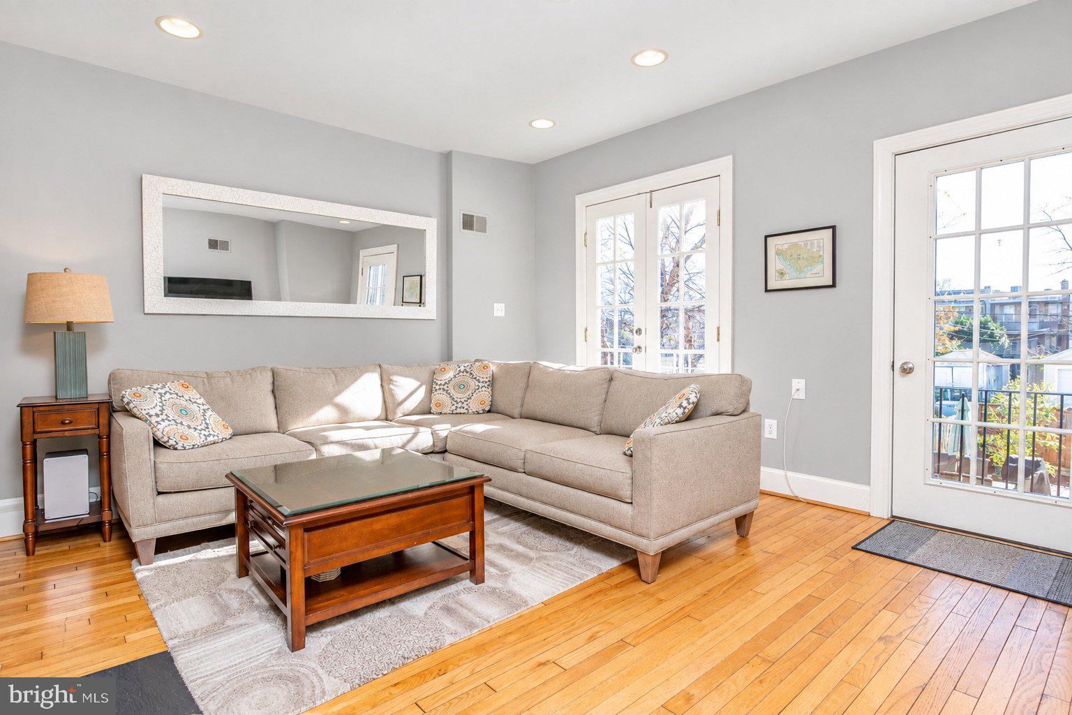 1815 E EAST CAPITOL STREET SE 2