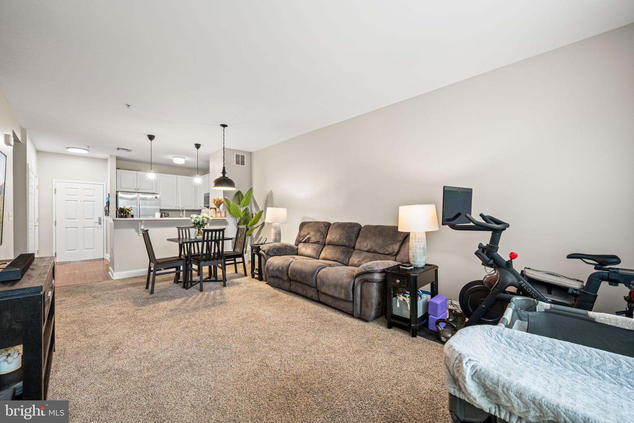 200 W ELM STREET 1131