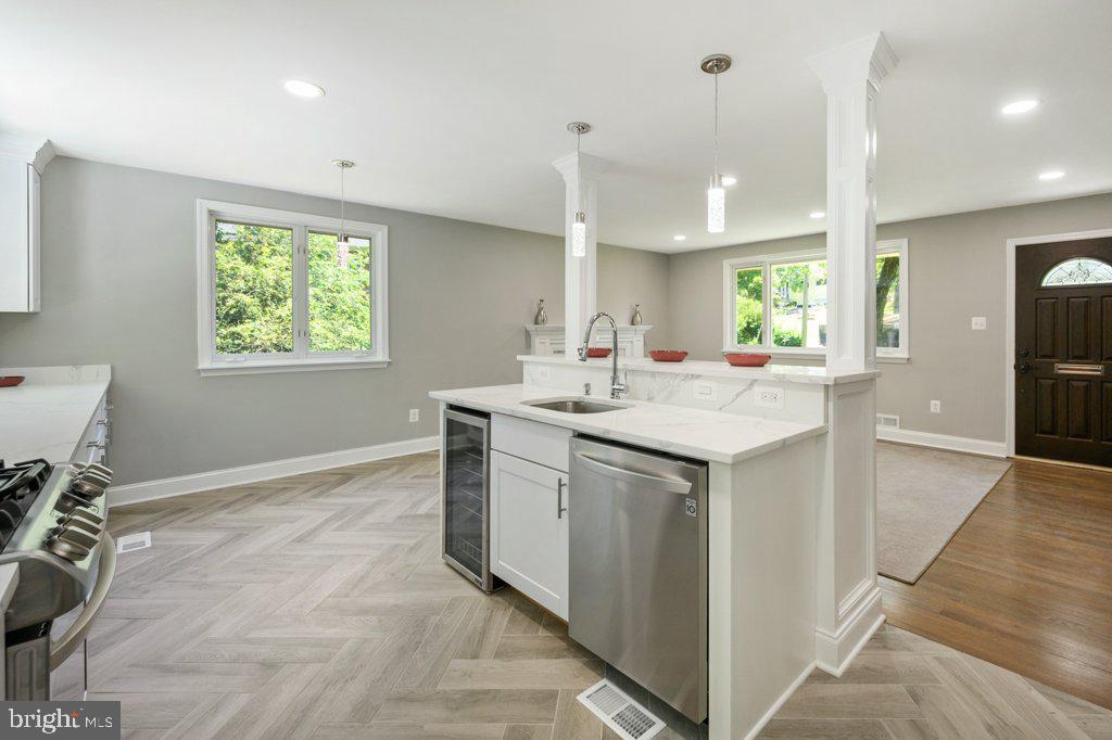 COLUMBIA PINES - Residential