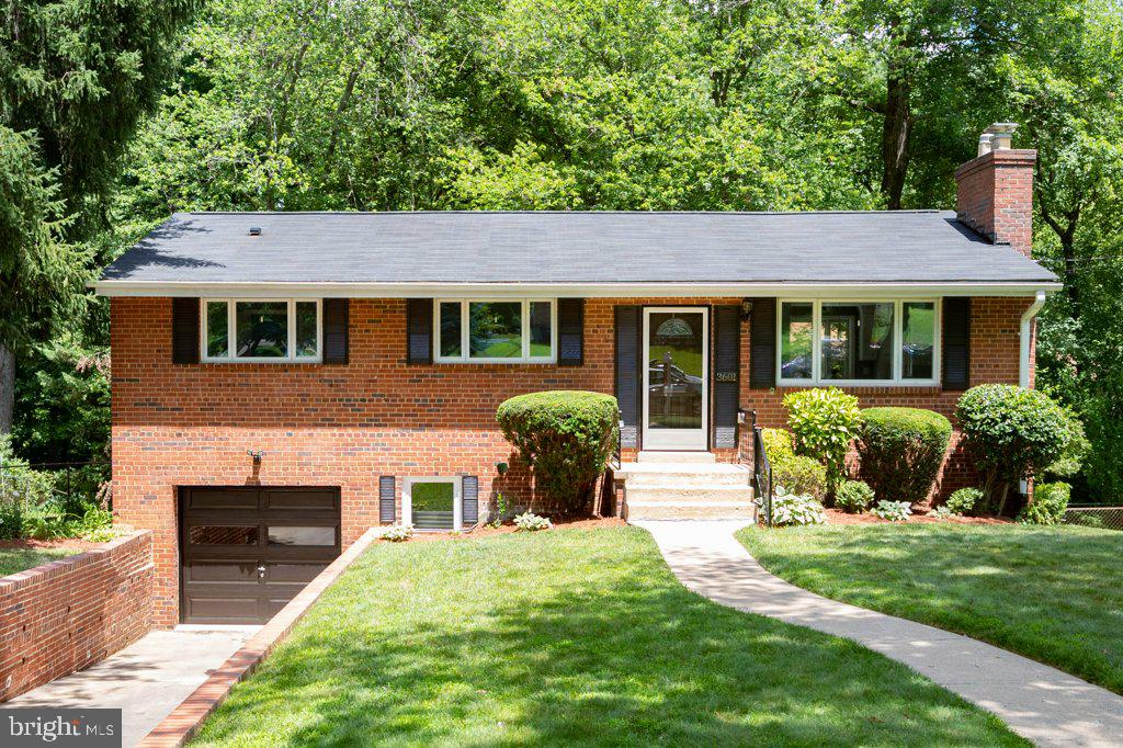 COLUMBIA PINES - Residential