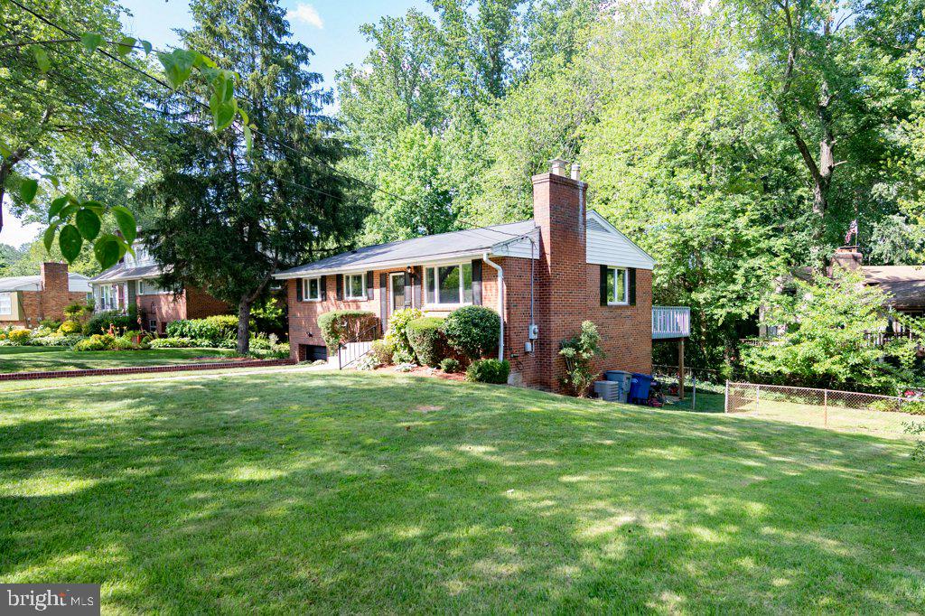 COLUMBIA PINES - Residential