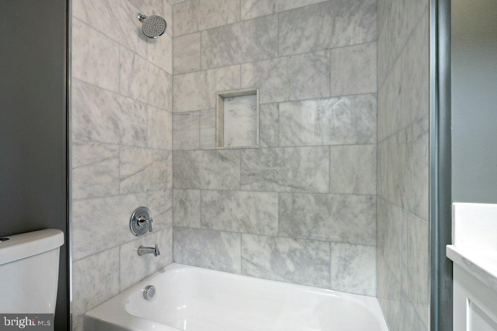 COLUMBIA PINES - Residential