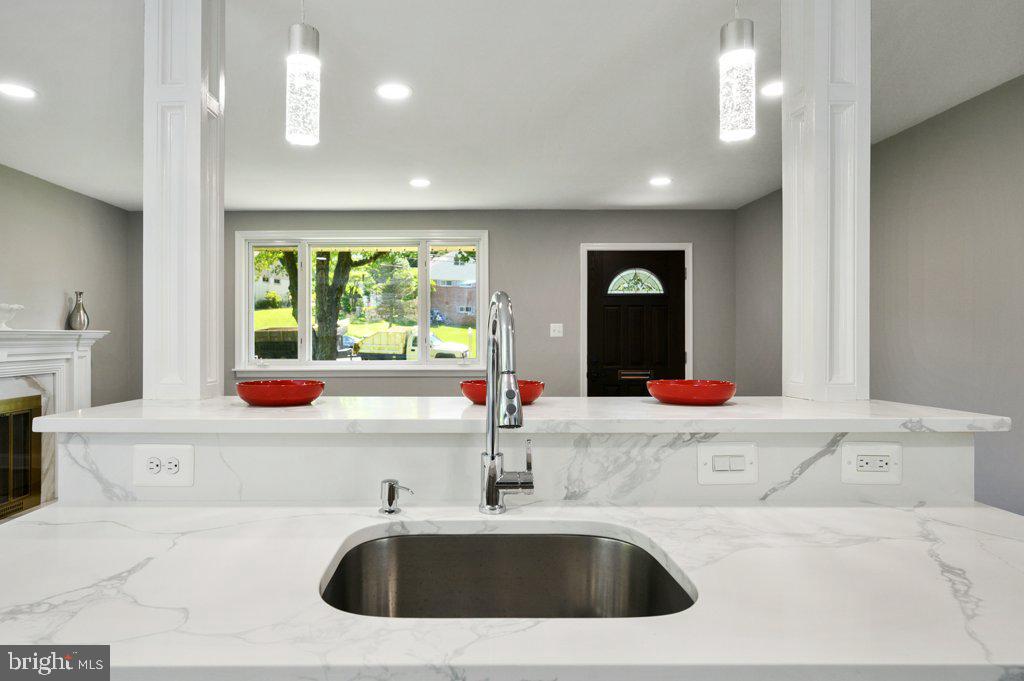 COLUMBIA PINES - Residential