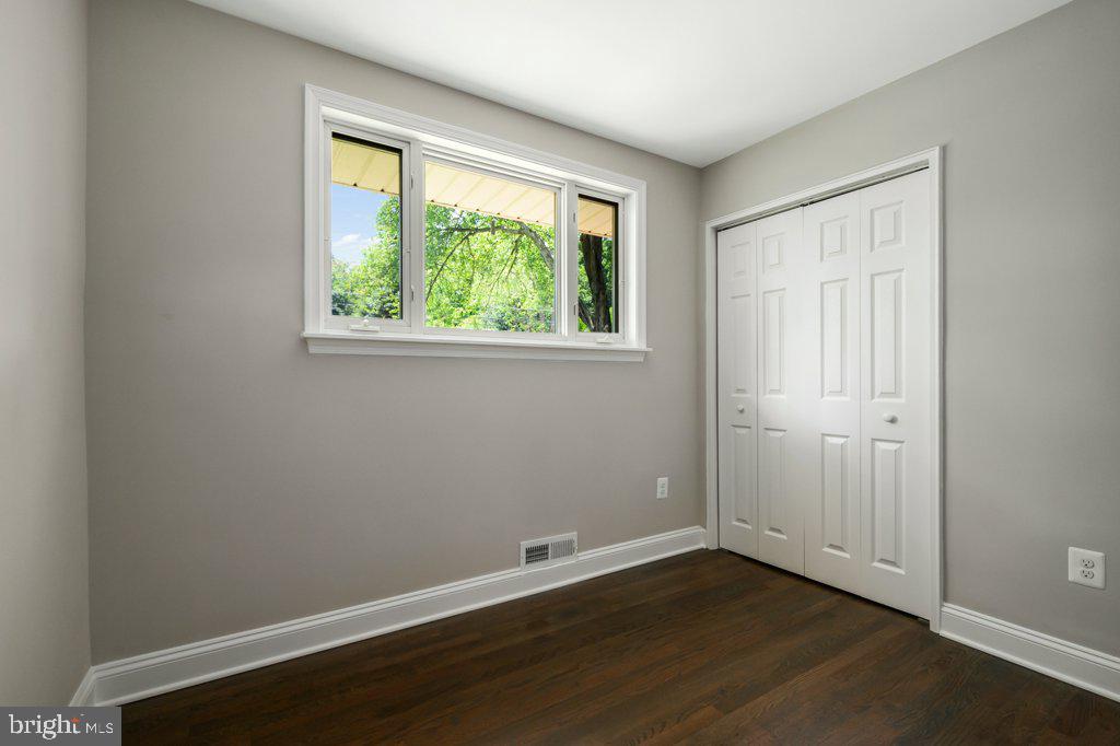 COLUMBIA PINES - Residential