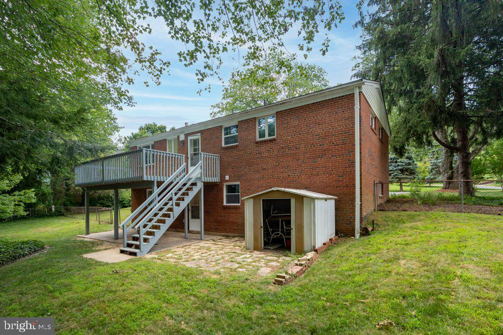 COLUMBIA PINES - Residential