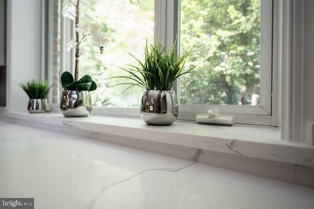 COLUMBIA PINES - Residential