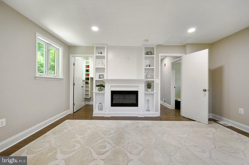 COLUMBIA PINES - Residential