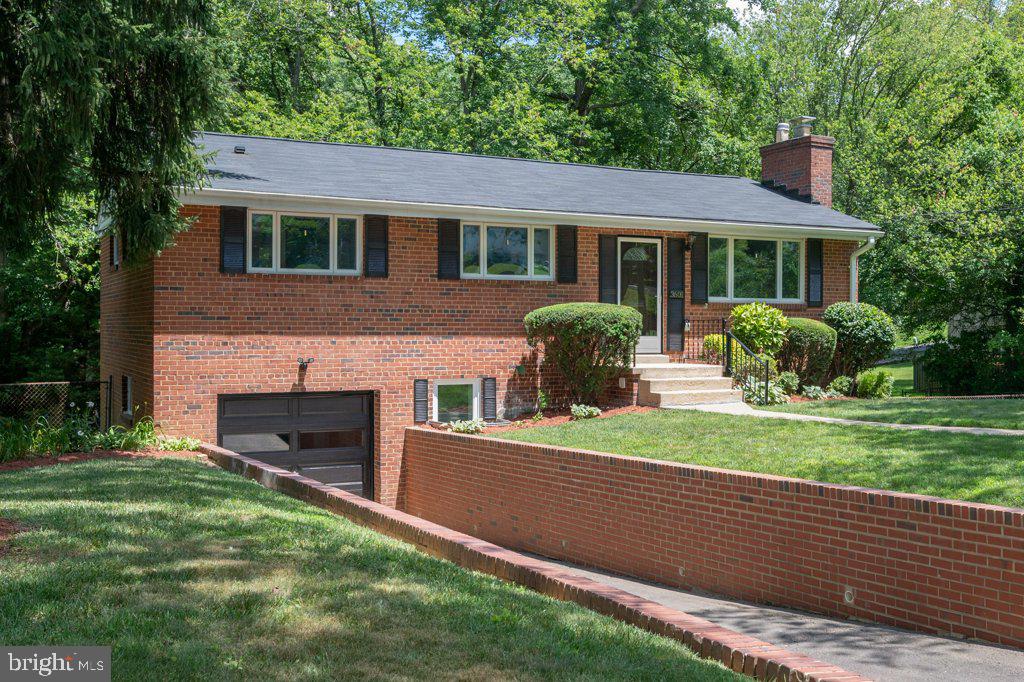 COLUMBIA PINES - Residential