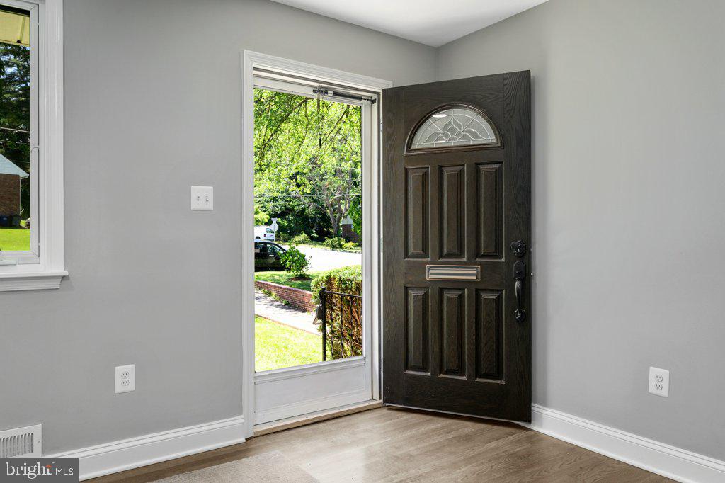 COLUMBIA PINES - Residential