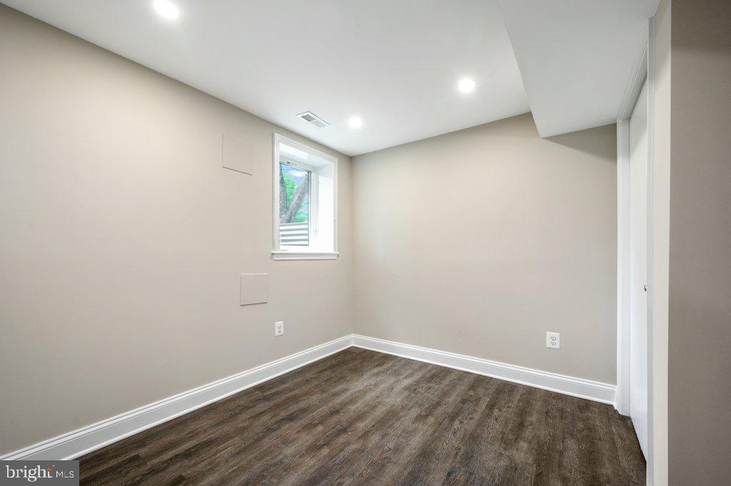 COLUMBIA PINES - Residential