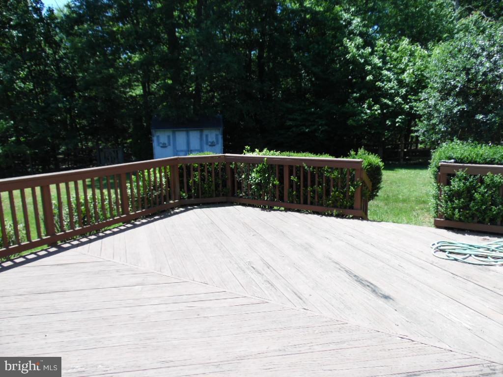 DORCHESTER - ST. CHARLES - Residential Lease