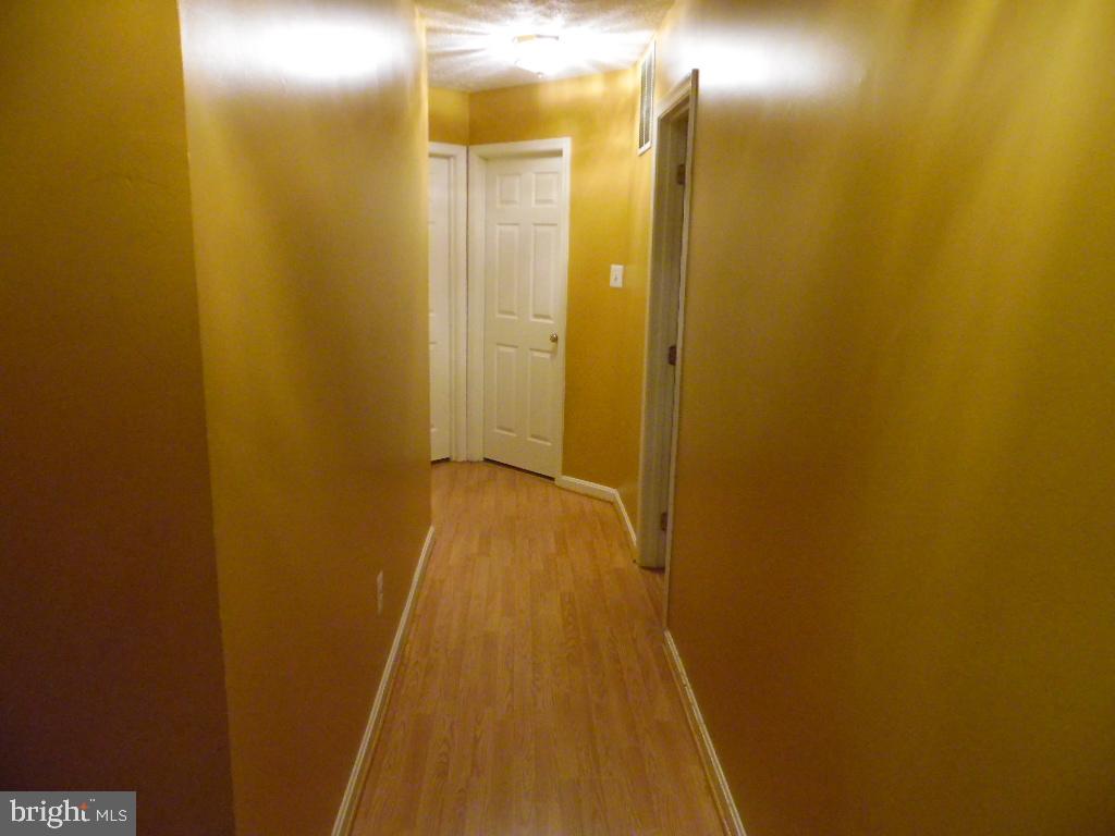 DORCHESTER - ST. CHARLES - Residential Lease