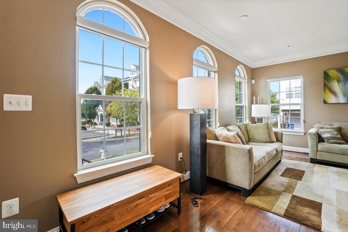 11927 COUNTRY SQUIRE WAY