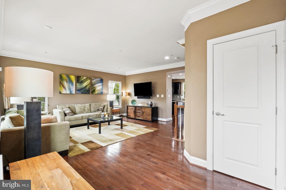 11927 COUNTRY SQUIRE WAY
