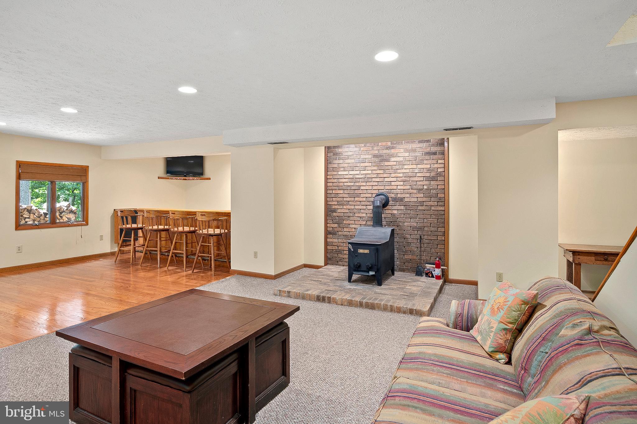 REGULARS - Residential