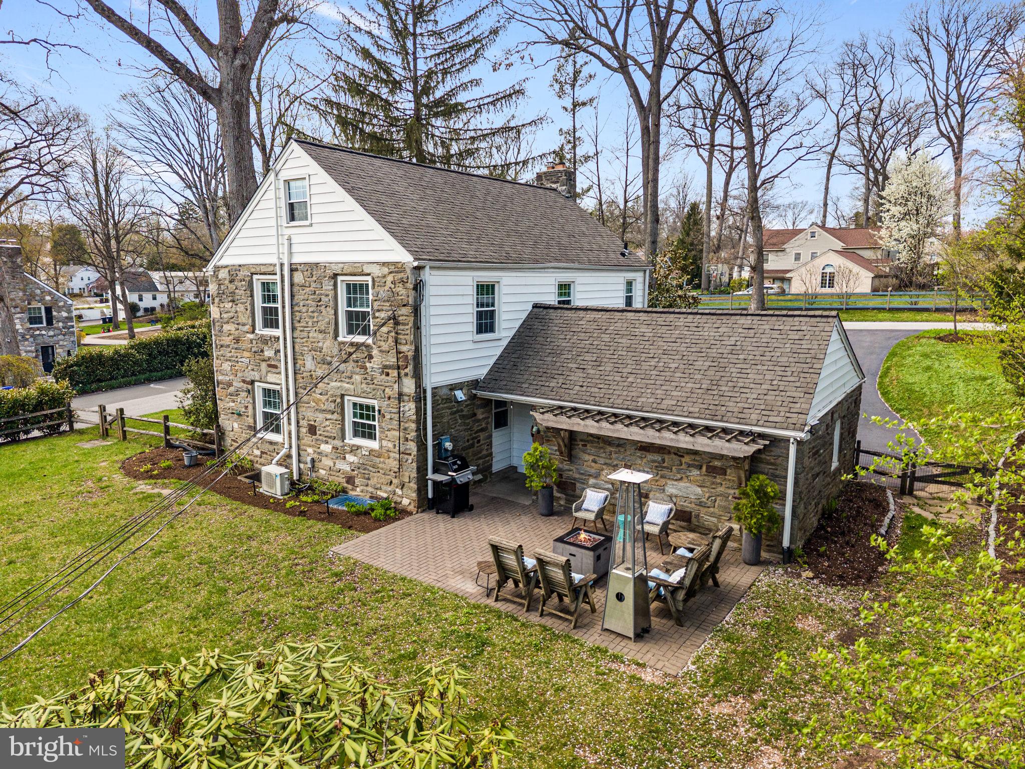 STRAFFORD VILLAGE - Residential