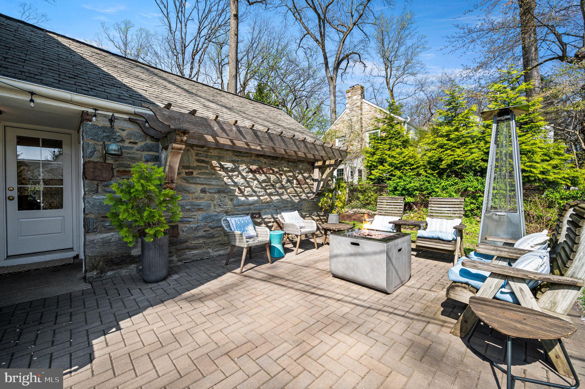 STRAFFORD VILLAGE - Residential