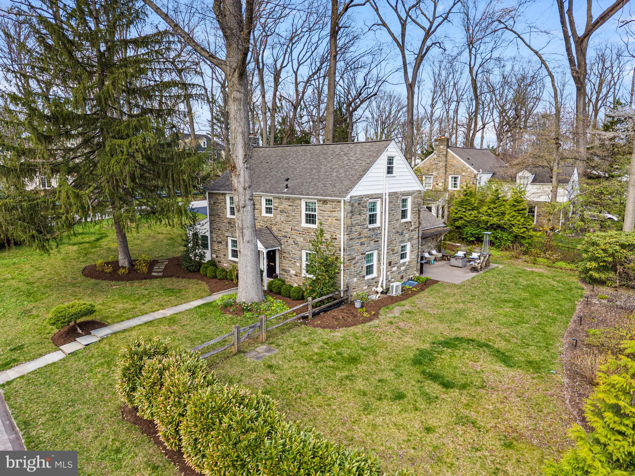 STRAFFORD VILLAGE - Residential