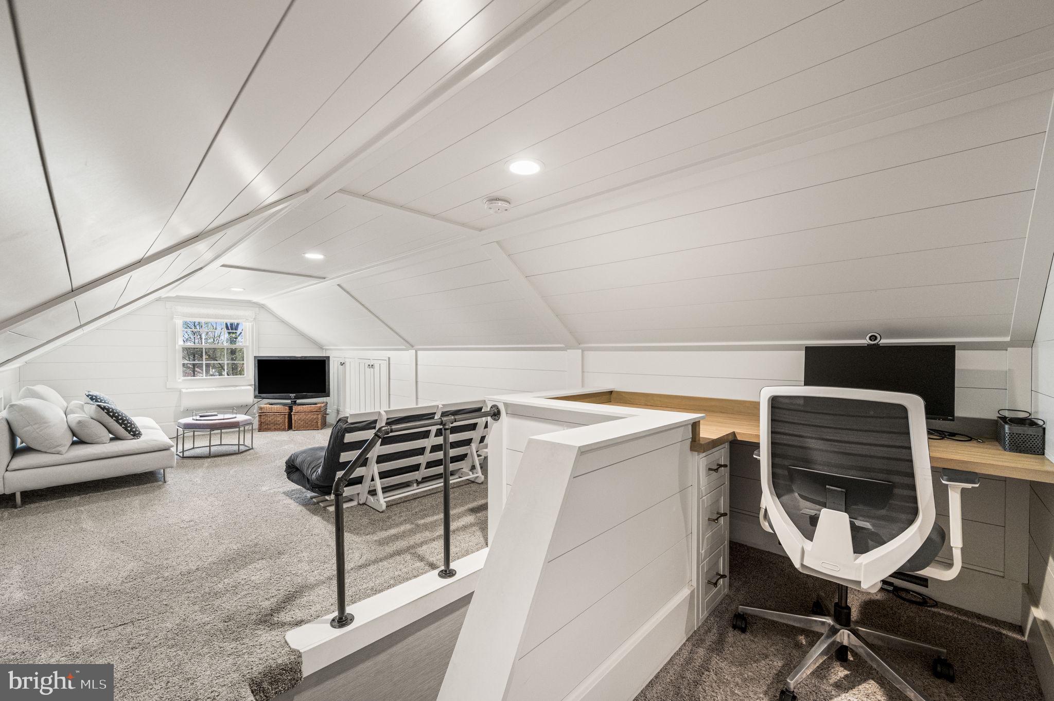 STRAFFORD VILLAGE - Residential