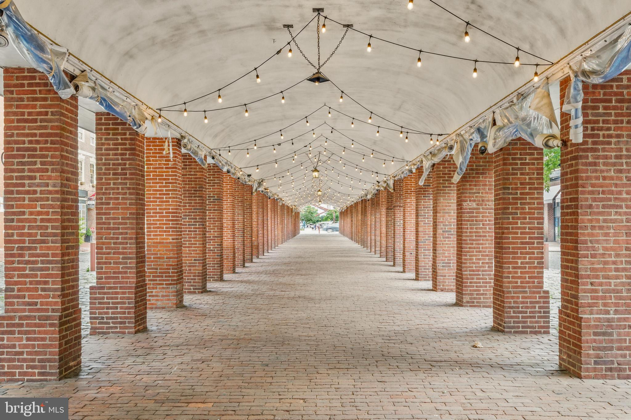 SOCIETY HILL - Residential