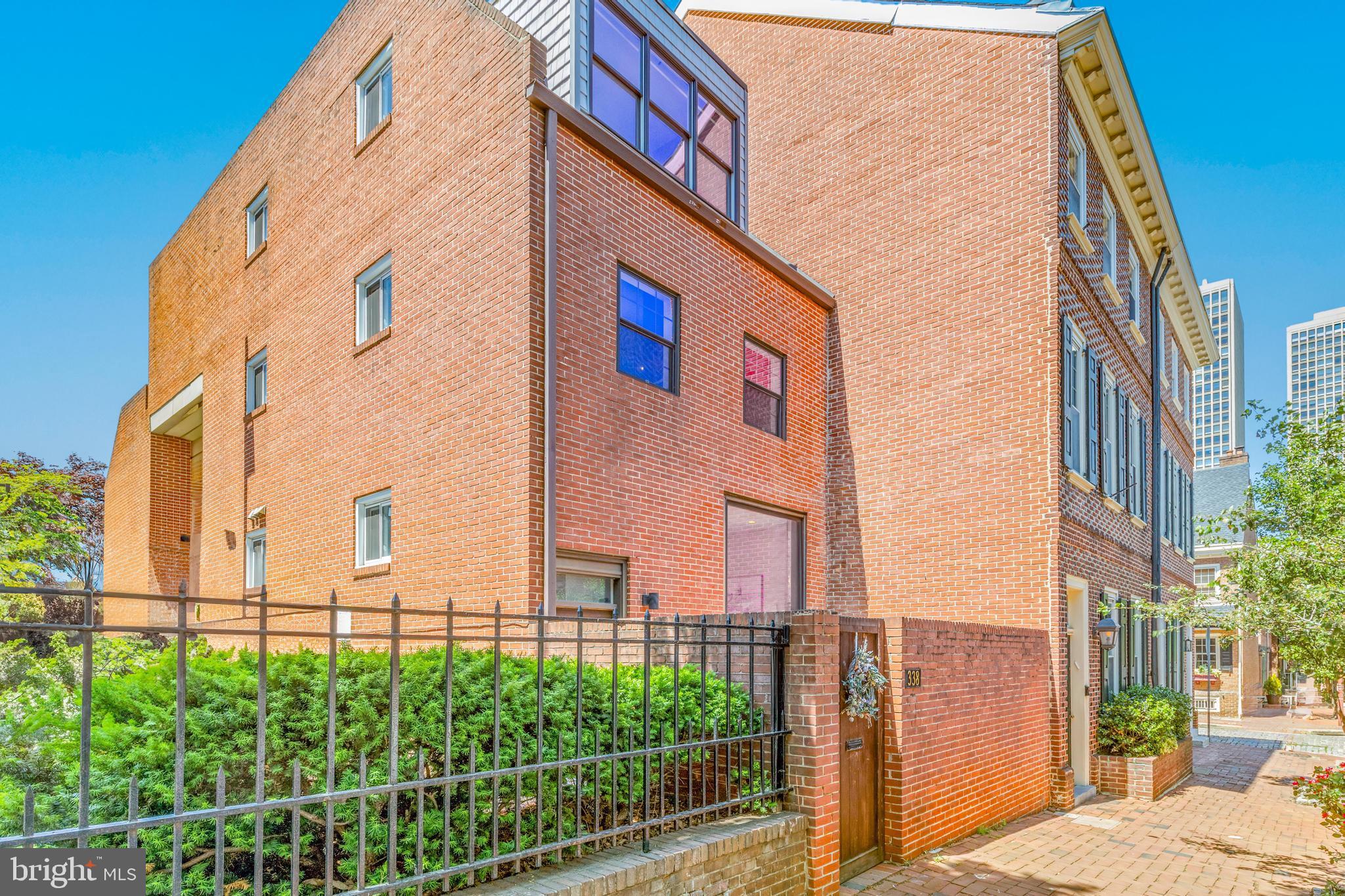 SOCIETY HILL - Residential