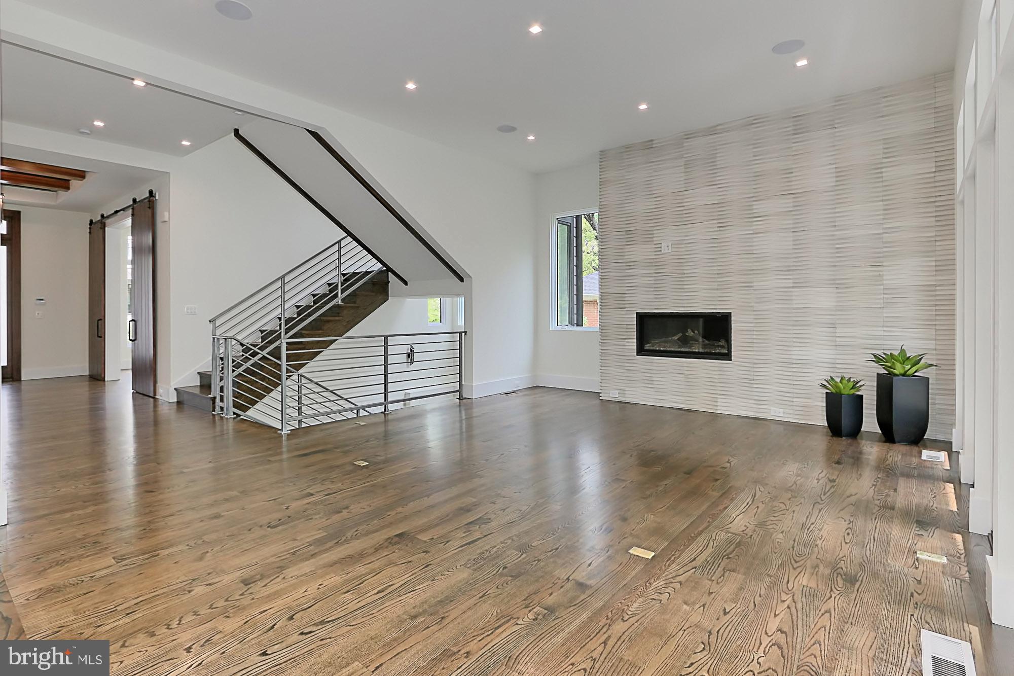 BELLEVUE FOREST - Residential