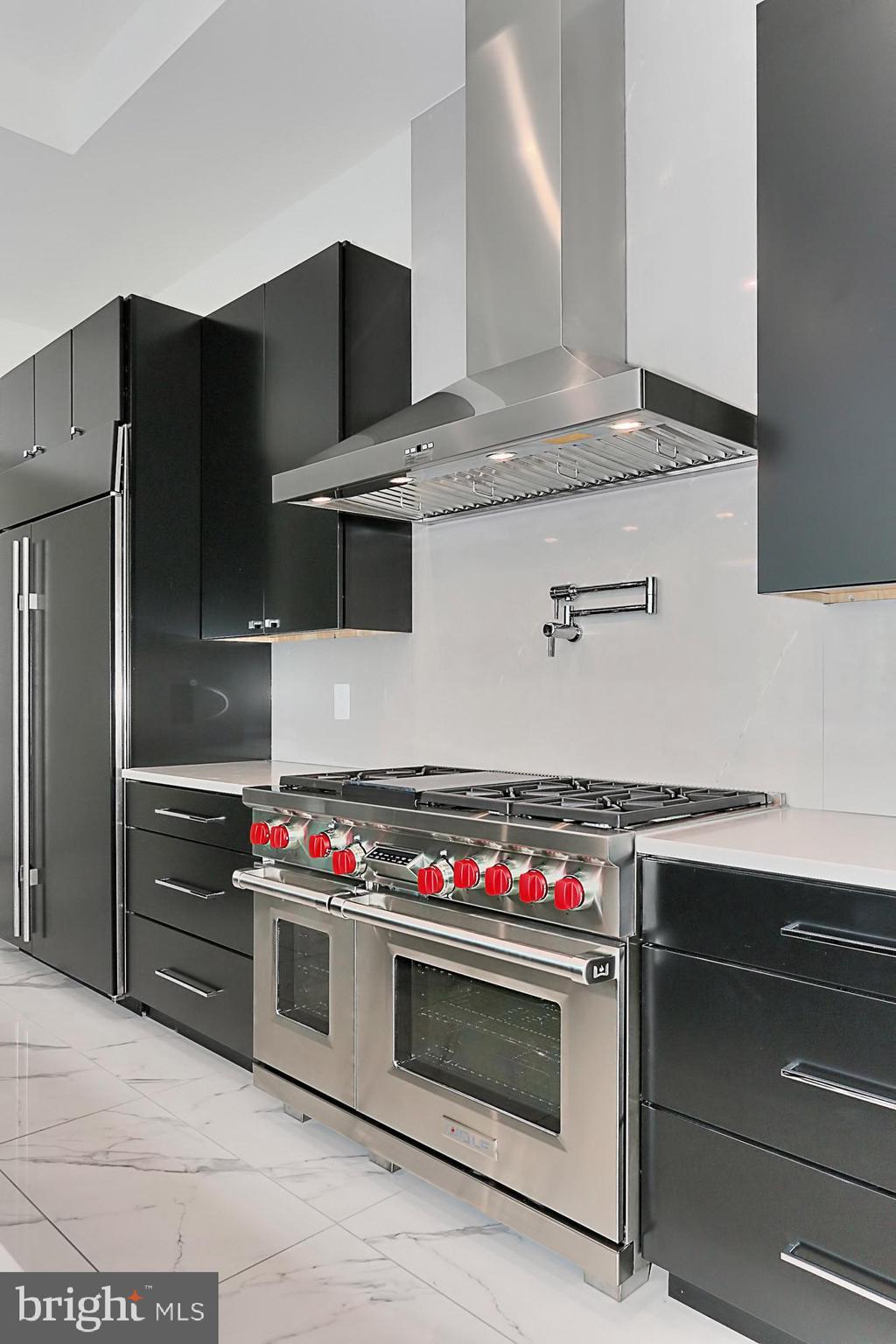 BELLEVUE FOREST - Residential