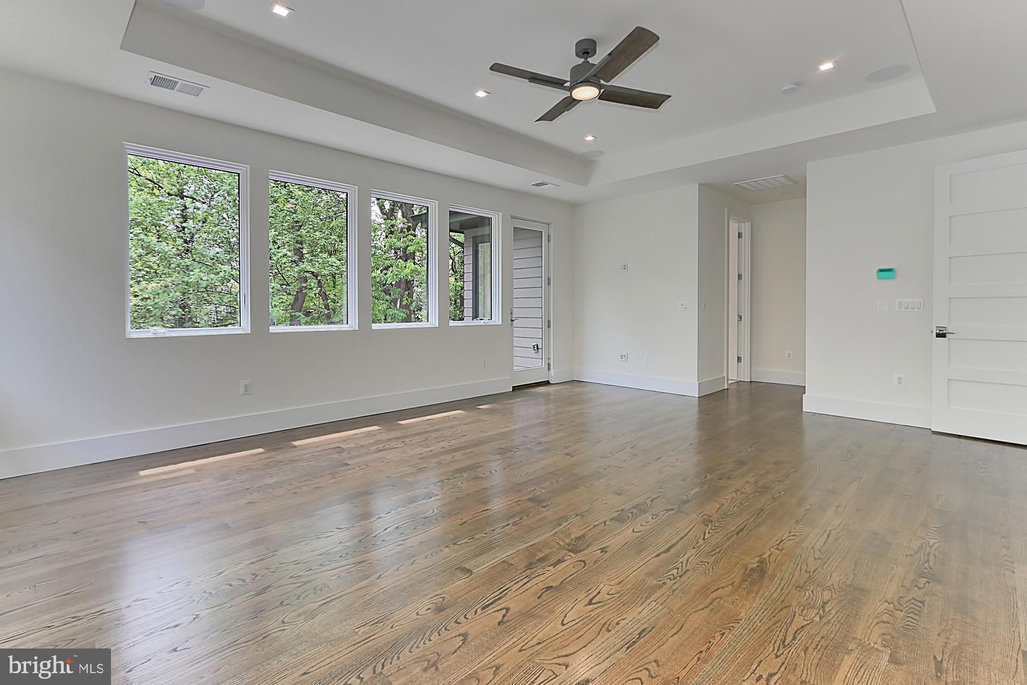 BELLEVUE FOREST - Residential