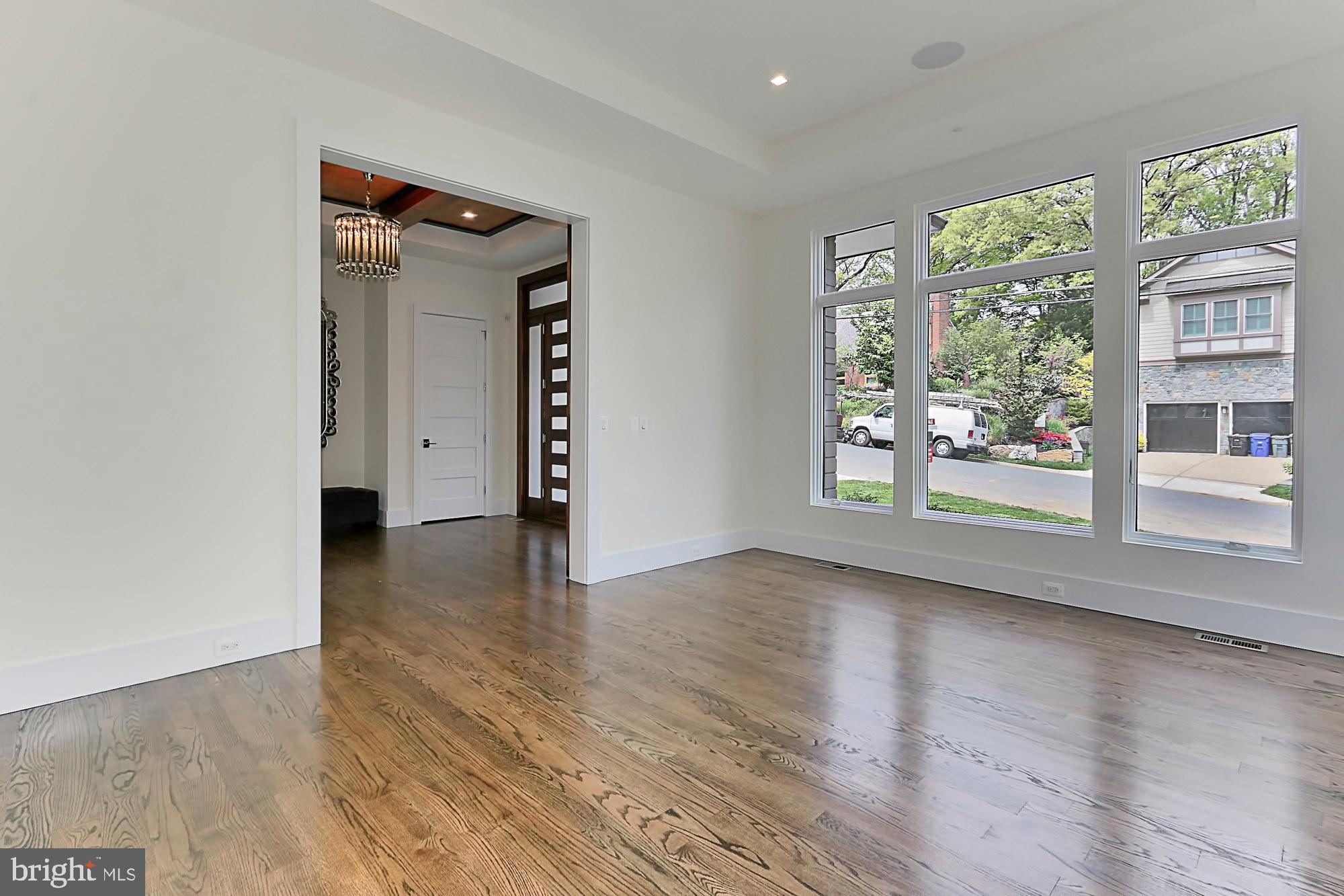 BELLEVUE FOREST - Residential