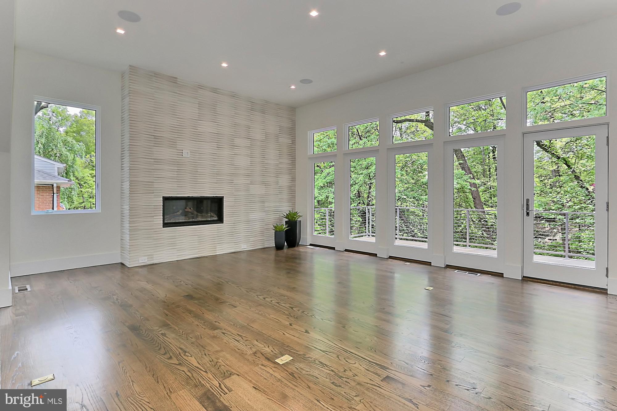 BELLEVUE FOREST - Residential