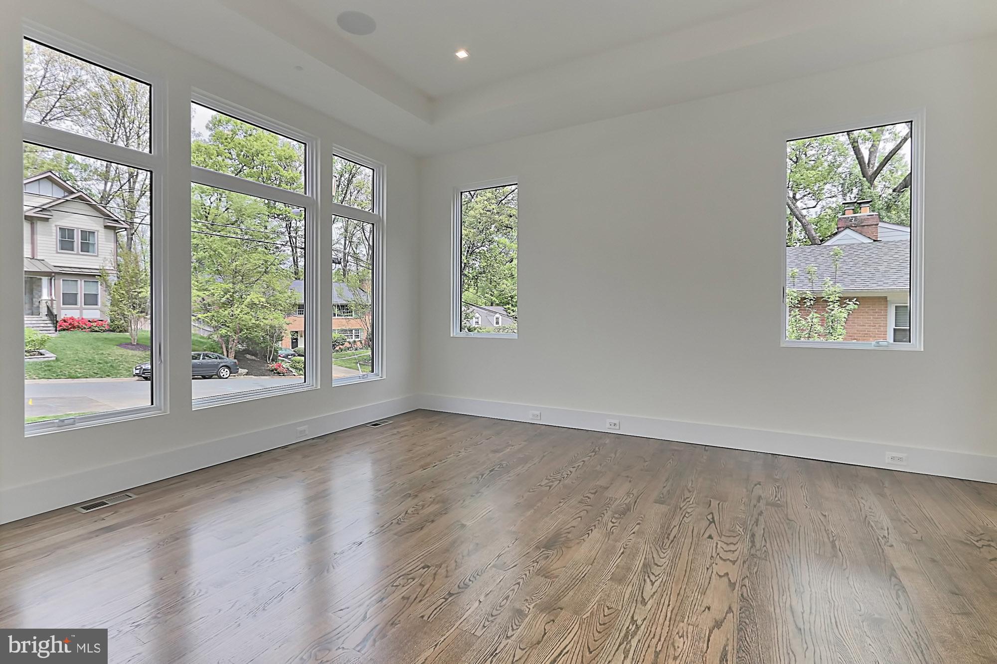 BELLEVUE FOREST - Residential