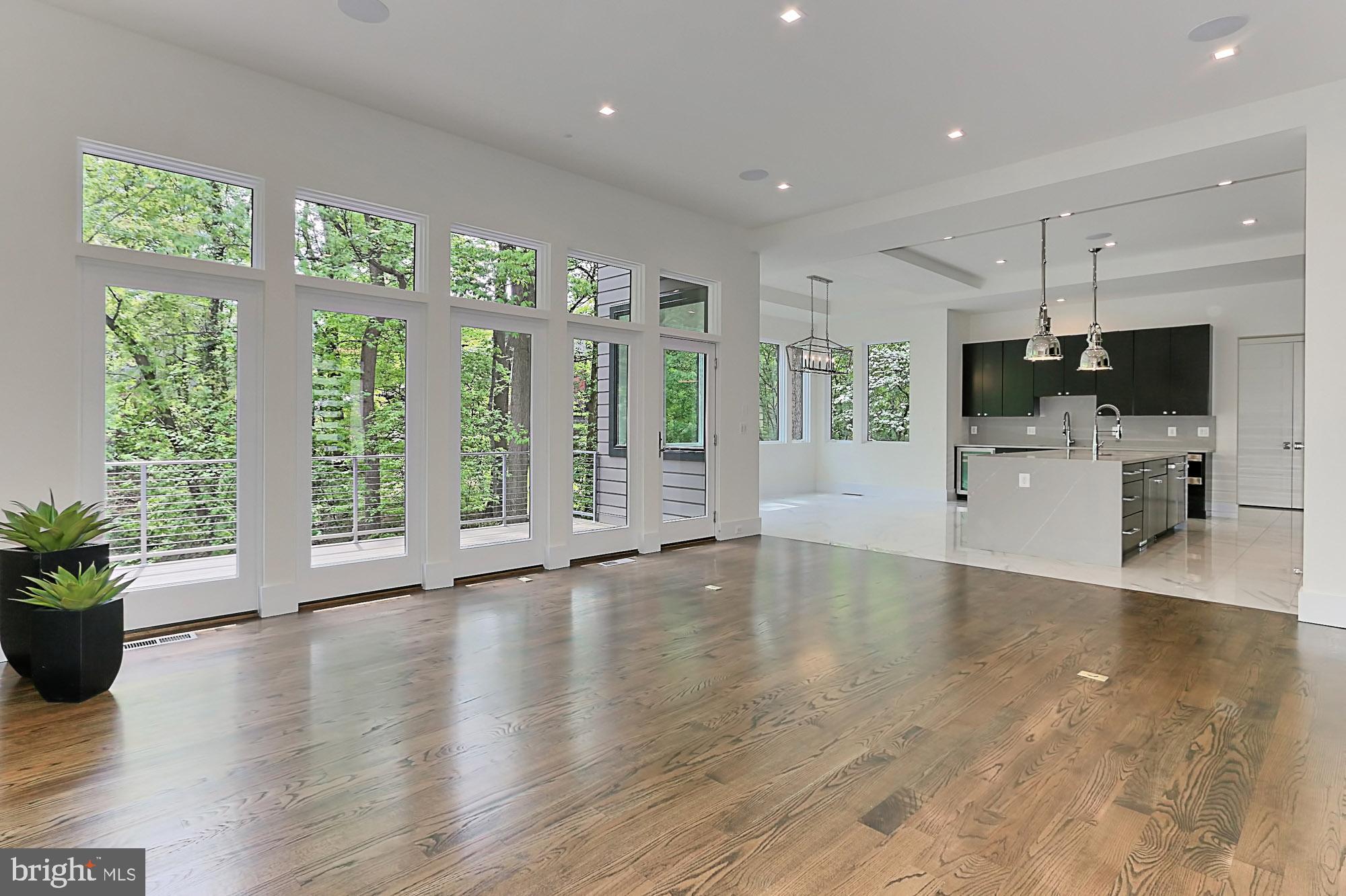 BELLEVUE FOREST - Residential