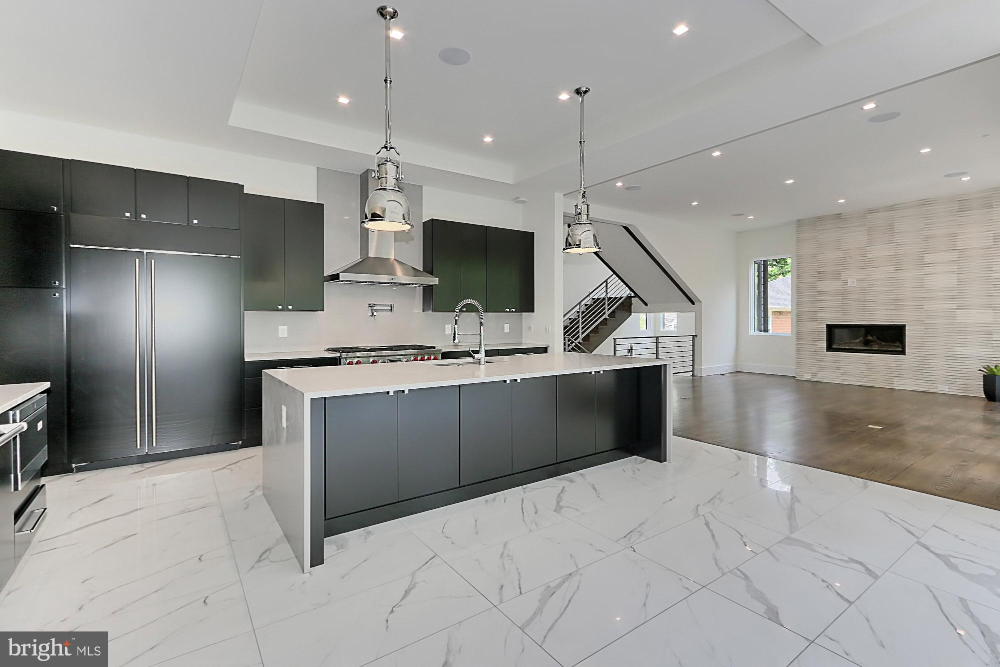 BELLEVUE FOREST - Residential