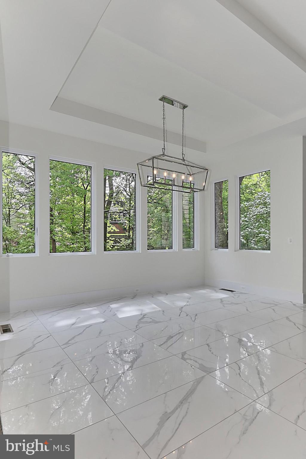 BELLEVUE FOREST - Residential