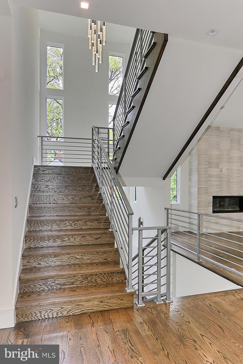 BELLEVUE FOREST - Residential