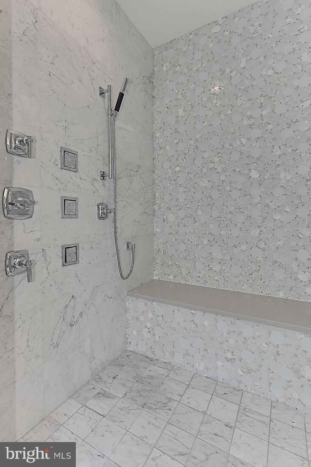 BELLEVUE FOREST - Residential