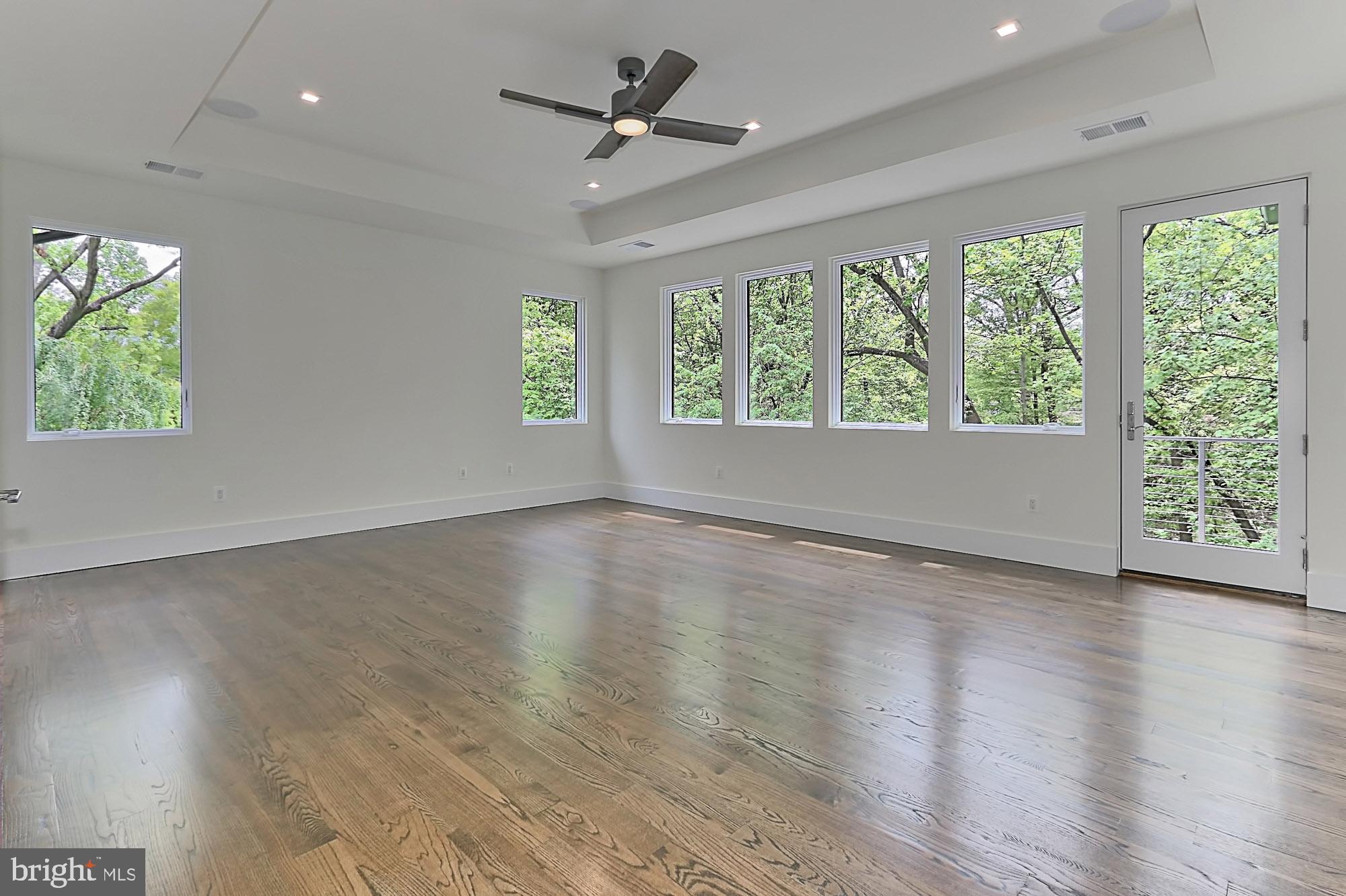 BELLEVUE FOREST - Residential