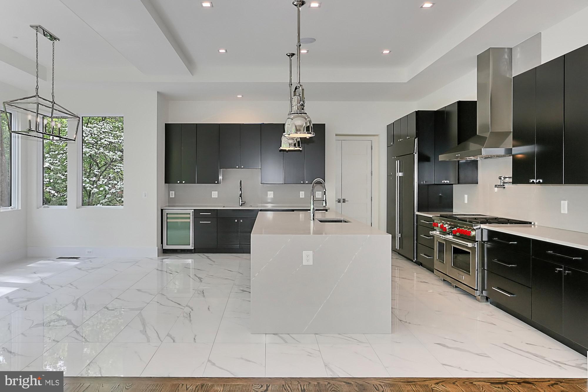 BELLEVUE FOREST - Residential