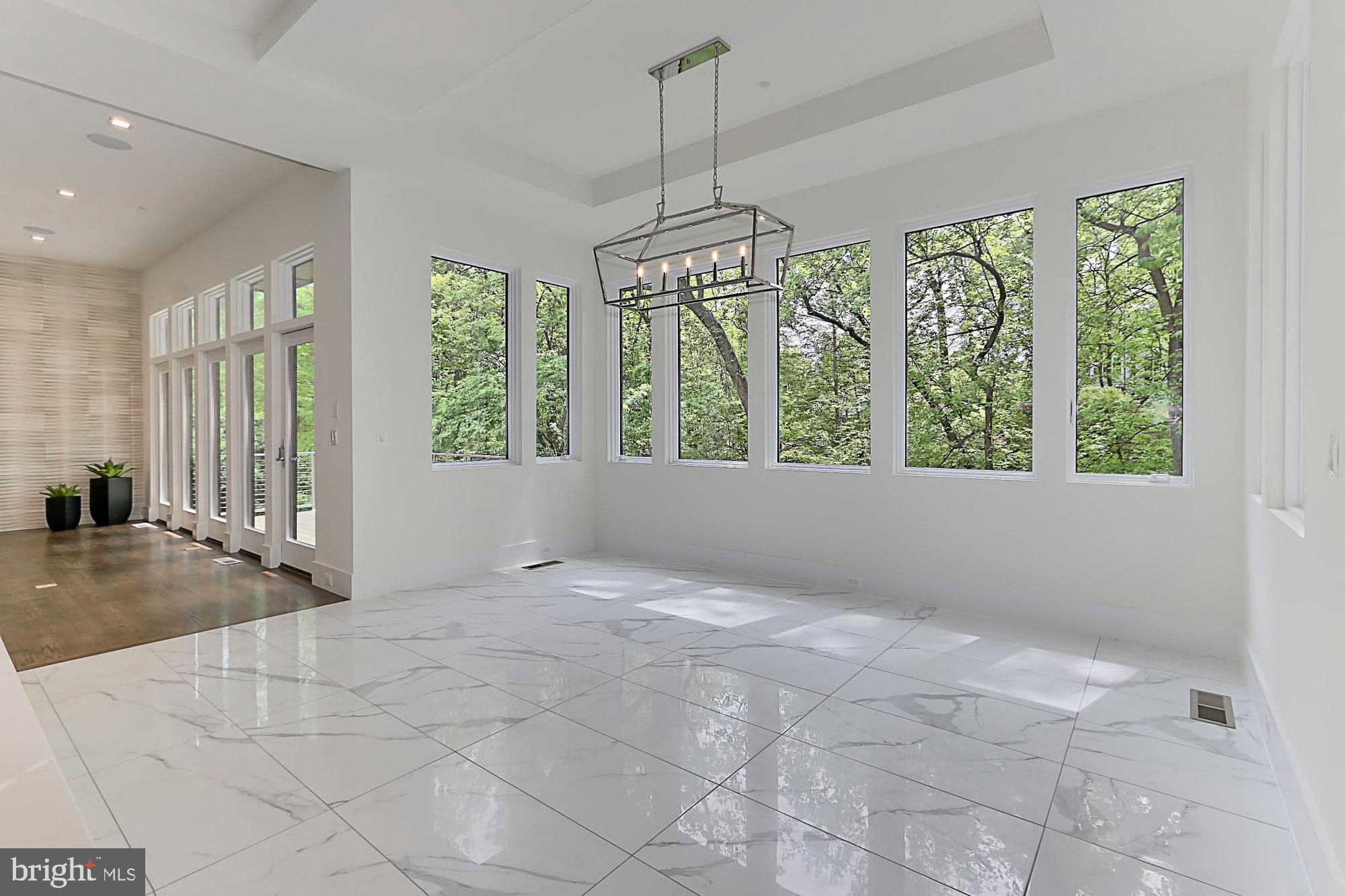 BELLEVUE FOREST - Residential