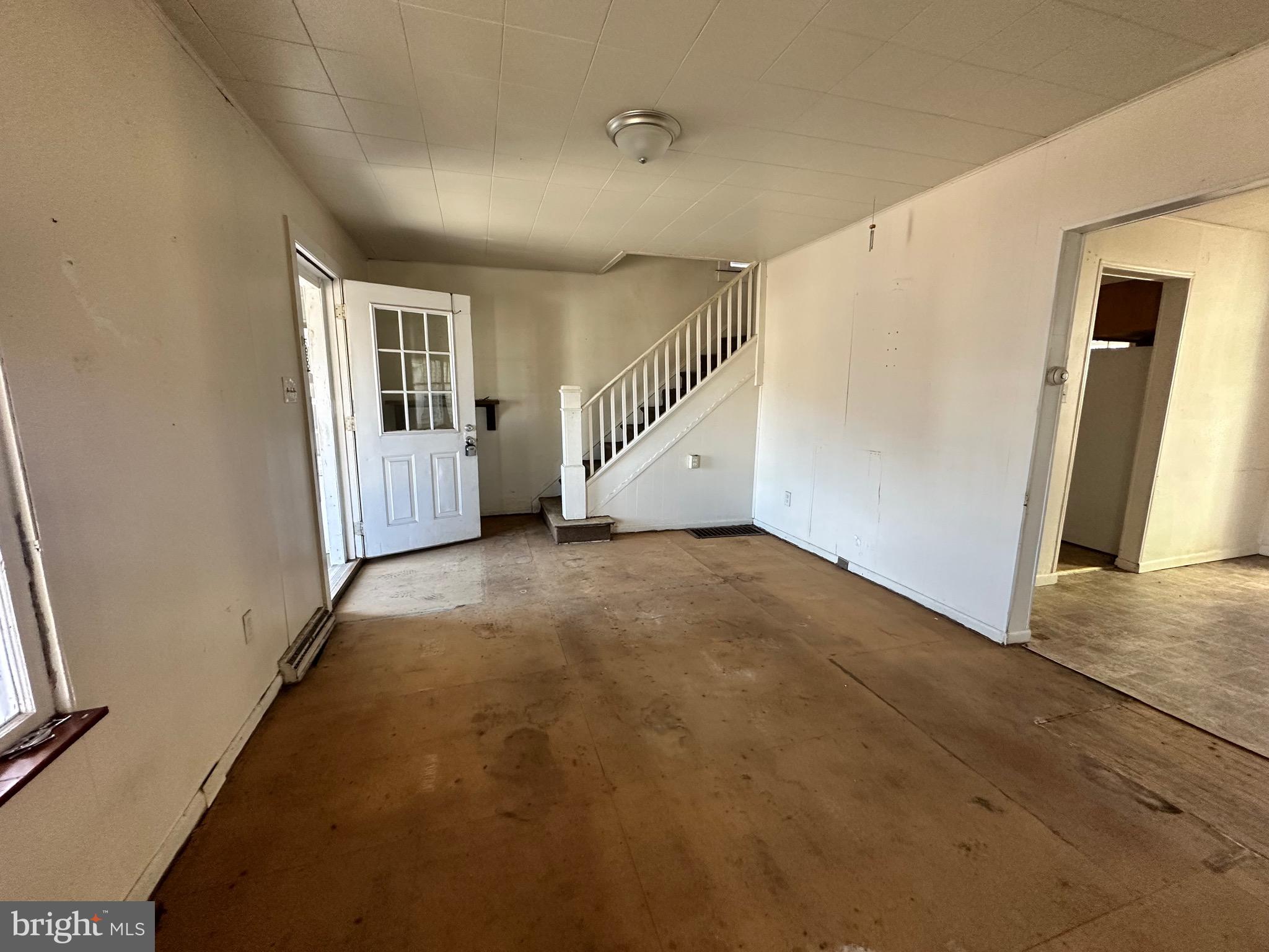 WEST SIDE - Residential