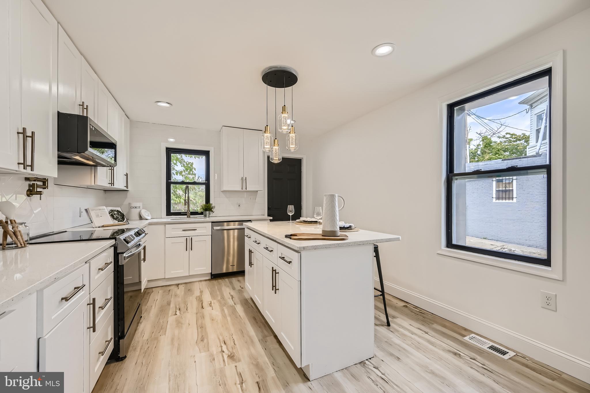 OLIVER - Residential