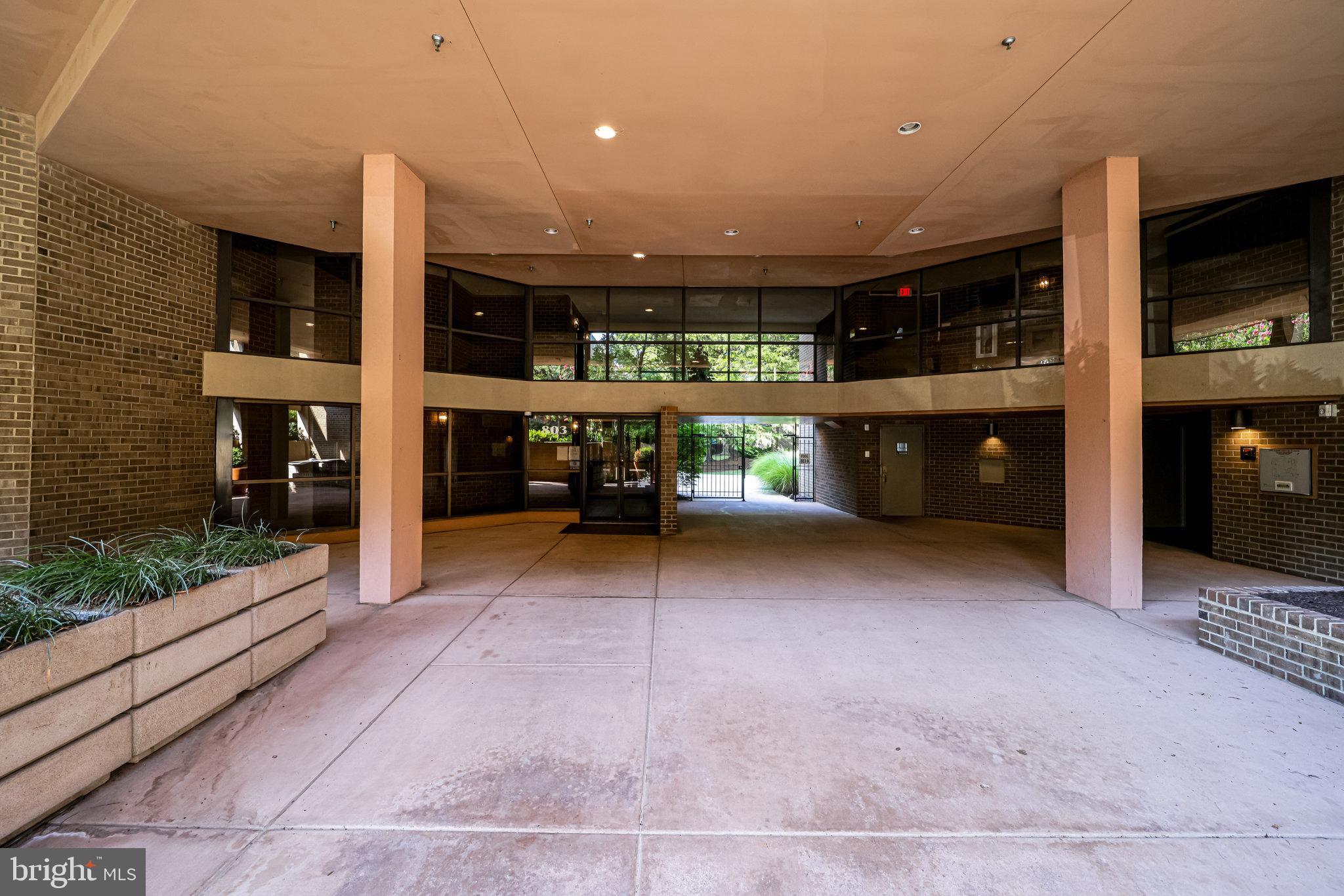 THE PLAZA - Residential