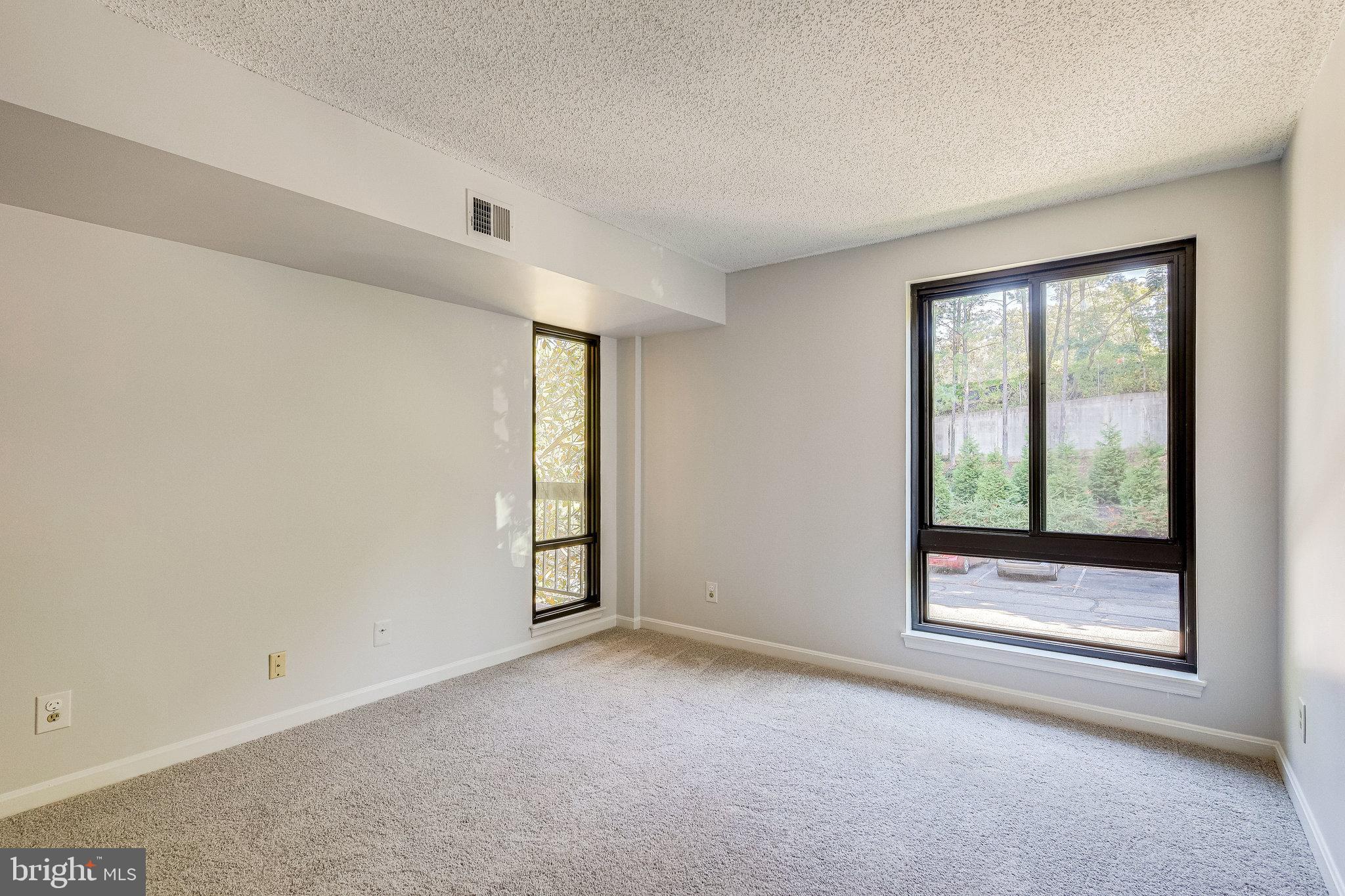 THE PLAZA - Residential