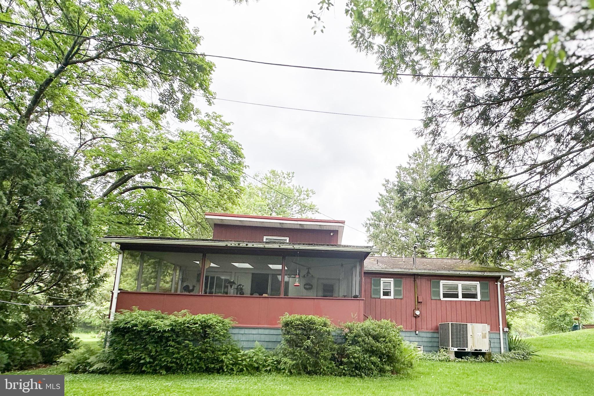 1541 TORBERT LANE